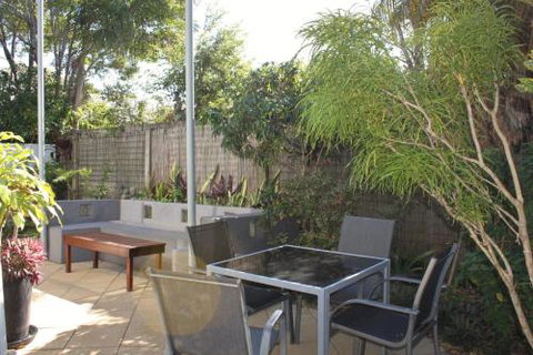 A Beautiful Flat - Accommodation Burleigh 3