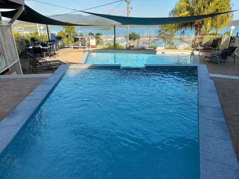 Airlie Apartments - Accommodation Burleigh 0