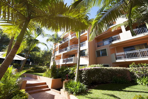 Bella Mare Beachside Apartments - Accommodation Burleigh 4