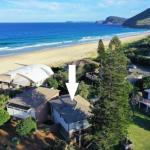 BEACH BAY BEE PET FRIENDLY - Accommodation Burleigh 0