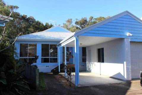 POINT BREAK WEEKLY ONLY - Accommodation Burleigh 5