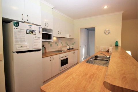 POINT BREAK WEEKLY ONLY - Accommodation Burleigh 1