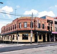 Sydney Park Hotel - Accommodation Burleigh