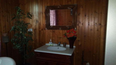 GOLDEN LACE B & B - Accommodation Burleigh 3