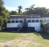 66a farnborough rd - Accommodation Burleigh