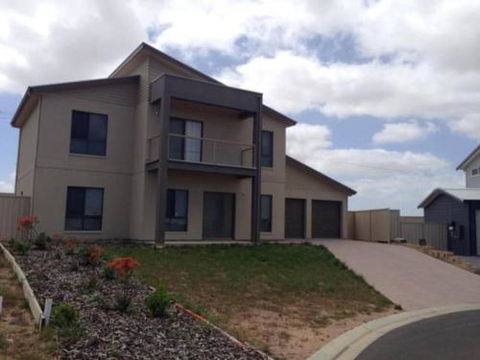 Relax On Par - Accommodation Burleigh 6