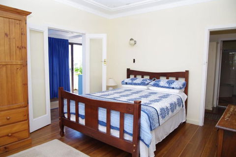 Berry 16 East Street - Accommodation Burleigh 1