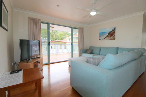 Anglesea 17 Hodgson Street - Accommodation Burleigh 3