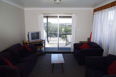 Sea View 3 Hodgson Street - Accommodation Burleigh 4