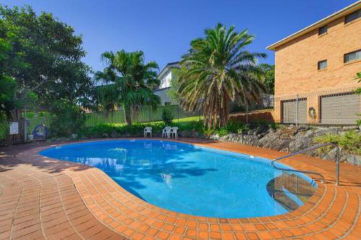  Accommodation Burleigh