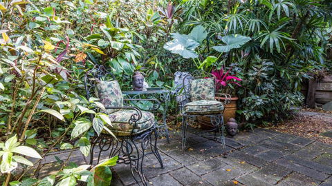 CELADON Holiday House - Accommodation Burleigh 4