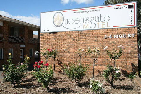 Queensgate Motel - Accommodation Burleigh 4