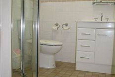 Queensgate Motel - Accommodation Burleigh 6