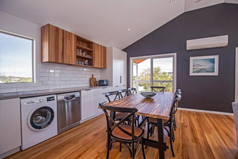 Island Getaway Cape Woolamai - Accommodation Burleigh 2