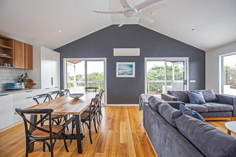 Island Getaway Cape Woolamai - Accommodation Burleigh 3