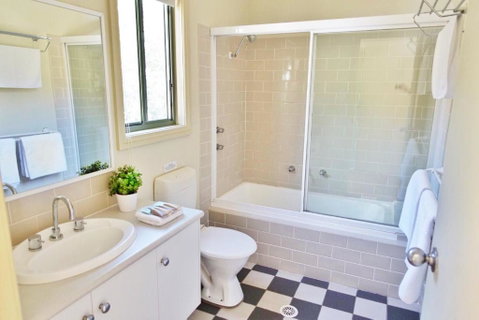 SkyView Villa - Accommodation Burleigh 2