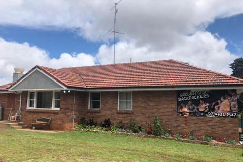 Garden City Backpackers - Accommodation Burleigh 4