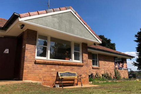 Garden City Backpackers - Accommodation Burleigh 3