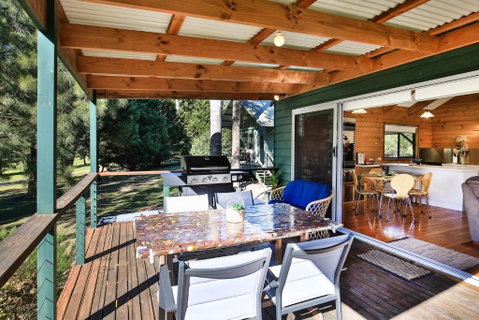 Siver Cabin - Accommodation Burleigh 1