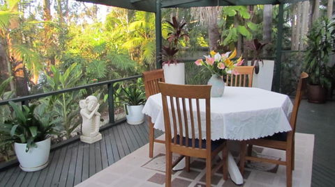 Lake Russell Retreat - Accommodation Burleigh 5