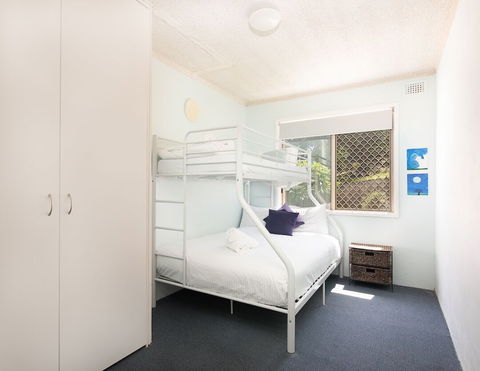 Yamba Towers 2 - Accommodation Burleigh 1