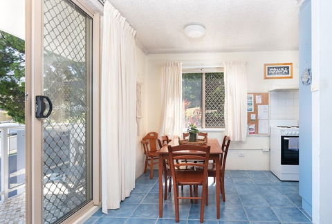 Yamba Towers 2 - Accommodation Burleigh 3