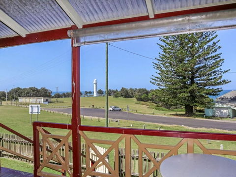 Yamba Pilot Cottage 1 Pets Welcome Close To Beach - Accommodation Burleigh 1