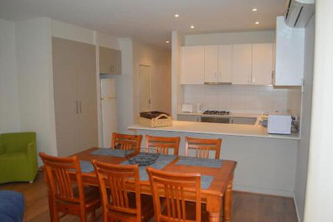 Family Friendly Unit - Accommodation Burleigh 6