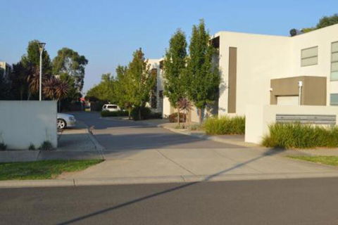 Family Friendly Unit - Accommodation Burleigh 0