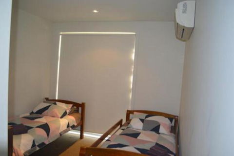 Family Friendly Unit - Accommodation Burleigh 2