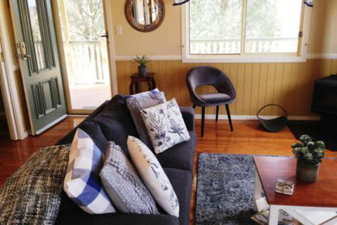 Milford Country Cottages - Accommodation Burleigh 7