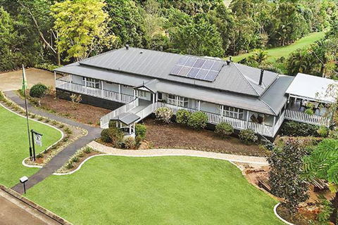 Avocado Grove B & B - Accommodation Burleigh 1