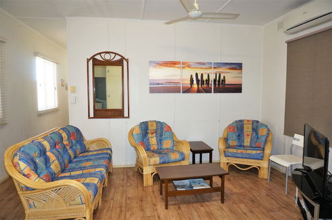 Getaway Villas Unit 3 - Accommodation Burleigh 6