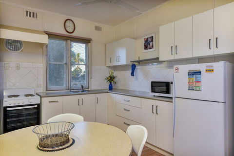 Getaway Villas Unit 3 - Accommodation Burleigh 0