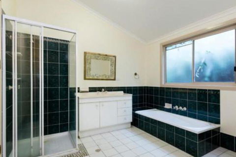 Amaroo House - Accommodation Burleigh 6