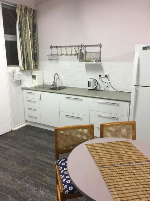Getaway Villas Unit 38 10 2 Bedroom Self Contained Accommodation - Accommodation Burleigh 2