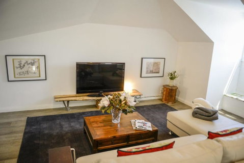 Myrtle Tree Lodge Leaves Kangaroo Valley - Accommodation Burleigh 5