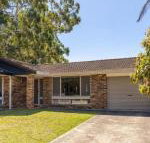 Corner Haven family retreat with outdoor living - Accommodation Burleigh
