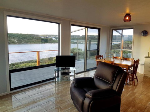 Ocean View Cottage - Accommodation Burleigh 6