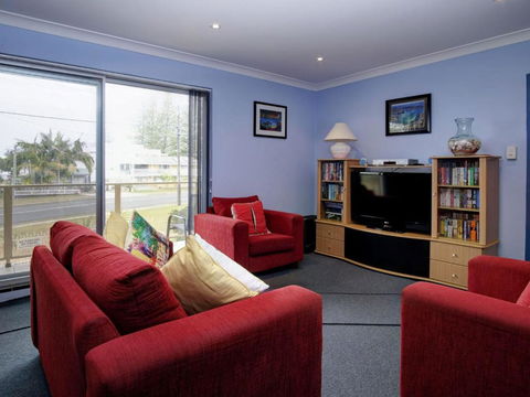 Anchorage 7 Beautifully Renovated Close To Rockpool - Accommodation Burleigh 4
