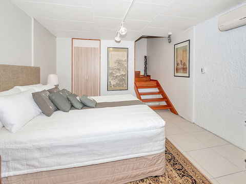 Unique Tropical Rainforest Getaway - Accommodation Burleigh 2