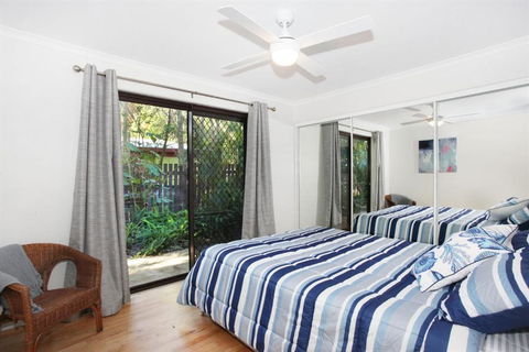 FABULOUS HOLIDAY HIDEAWAY COOLUM BEACH - Accommodation Burleigh 3