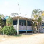 CASTAWAY BEACH HOUSE - Accommodation Burleigh 0