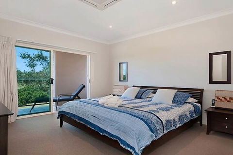Surfside At Shellys - Accommodation Burleigh 3