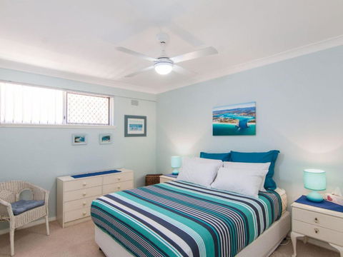 Fairholme 8 Perfect Lakefront Position - Accommodation Burleigh 1