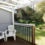 2 / 9 Donlan Rd Delightful Donlan - Accommodation Burleigh 0