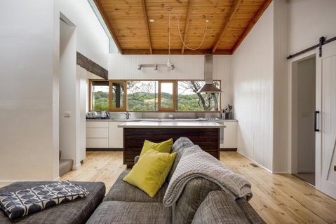 Coast Sorrento Holiday House - Accommodation Burleigh 5