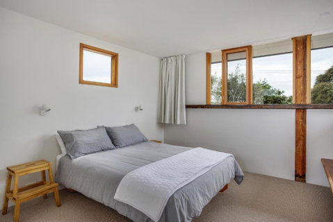 Coast Sorrento Holiday House - Accommodation Burleigh 2