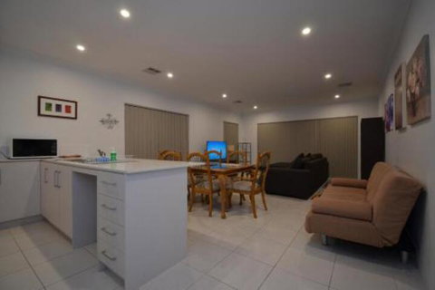 Park View Modern House - Accommodation Burleigh 4
