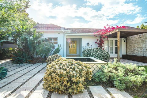 Ultimate Sandringham Beach Front Luxury House - Accommodation Burleigh 2